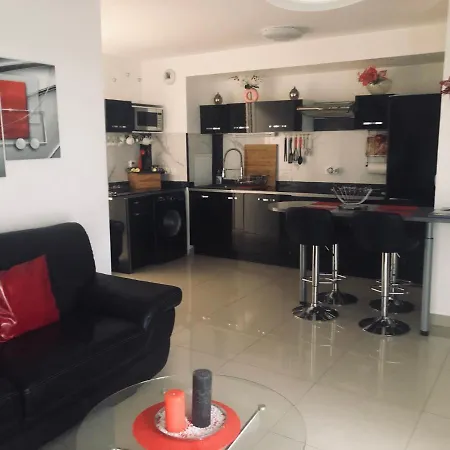 King Center Superieur Apartment *